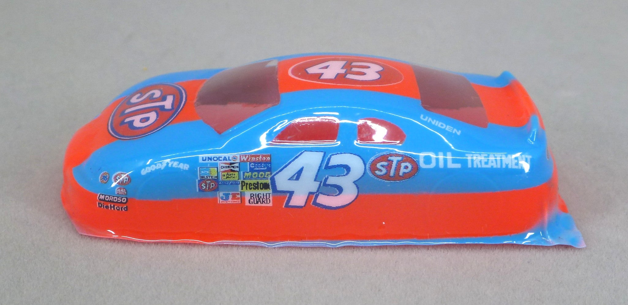 NASCAR (STP 43) - Professionally Painted Lexan HO Slot Car Body