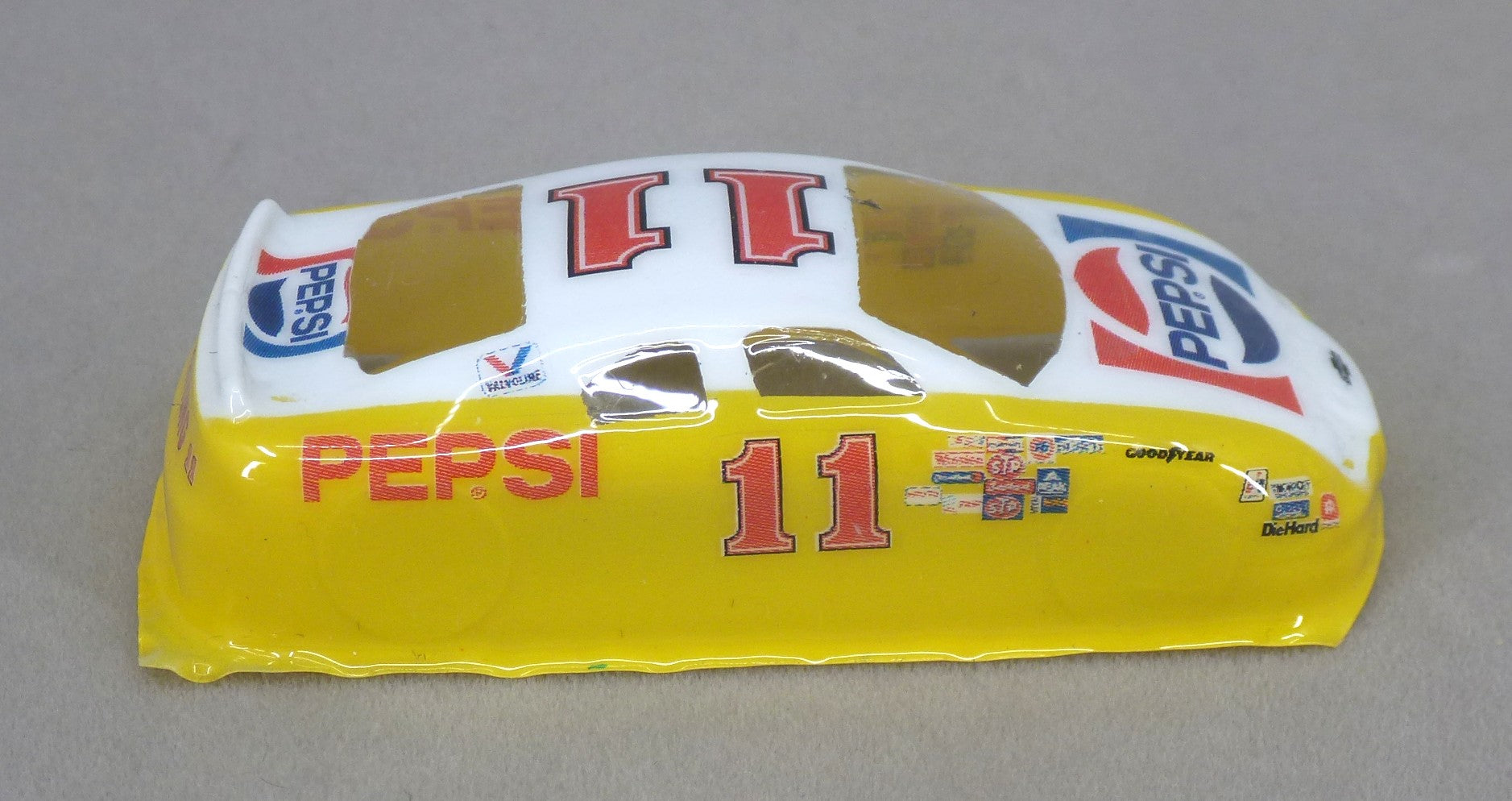 NASCAR (Pepsi) - Professionally Painted Lexan HO Slot Car Body