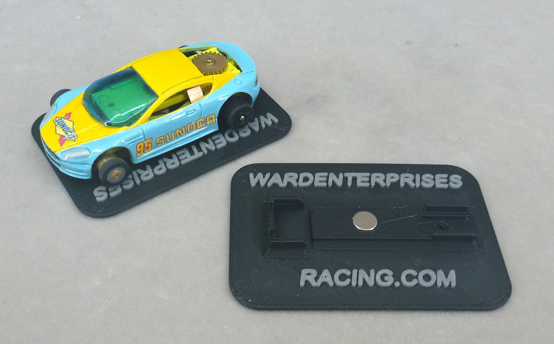Fray / TJet Race Car Case with Chassis Stand (Single purchase)