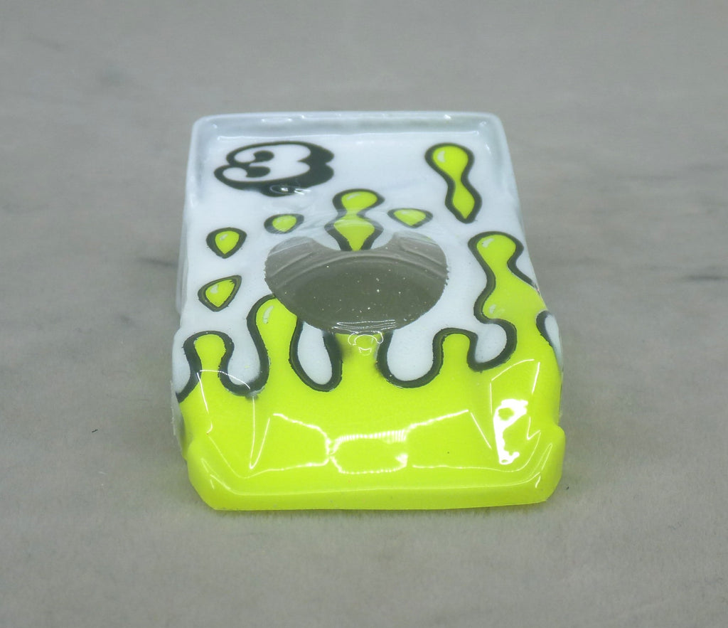 Flowing Tear Drops (Yellow on White with number) - Professionally Painted Lexan HO Slot Car Body